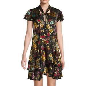 Alice and Olivia Moore Floral Flutter-Sleeve Dress